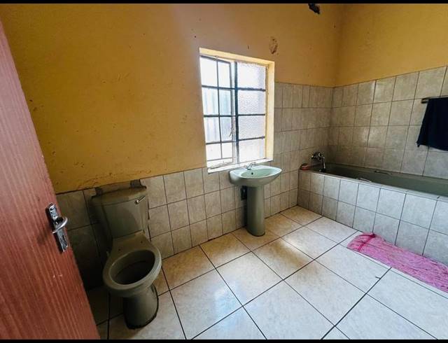 14 BEDROOM HOUSE FOR SALE IN DELVILLE